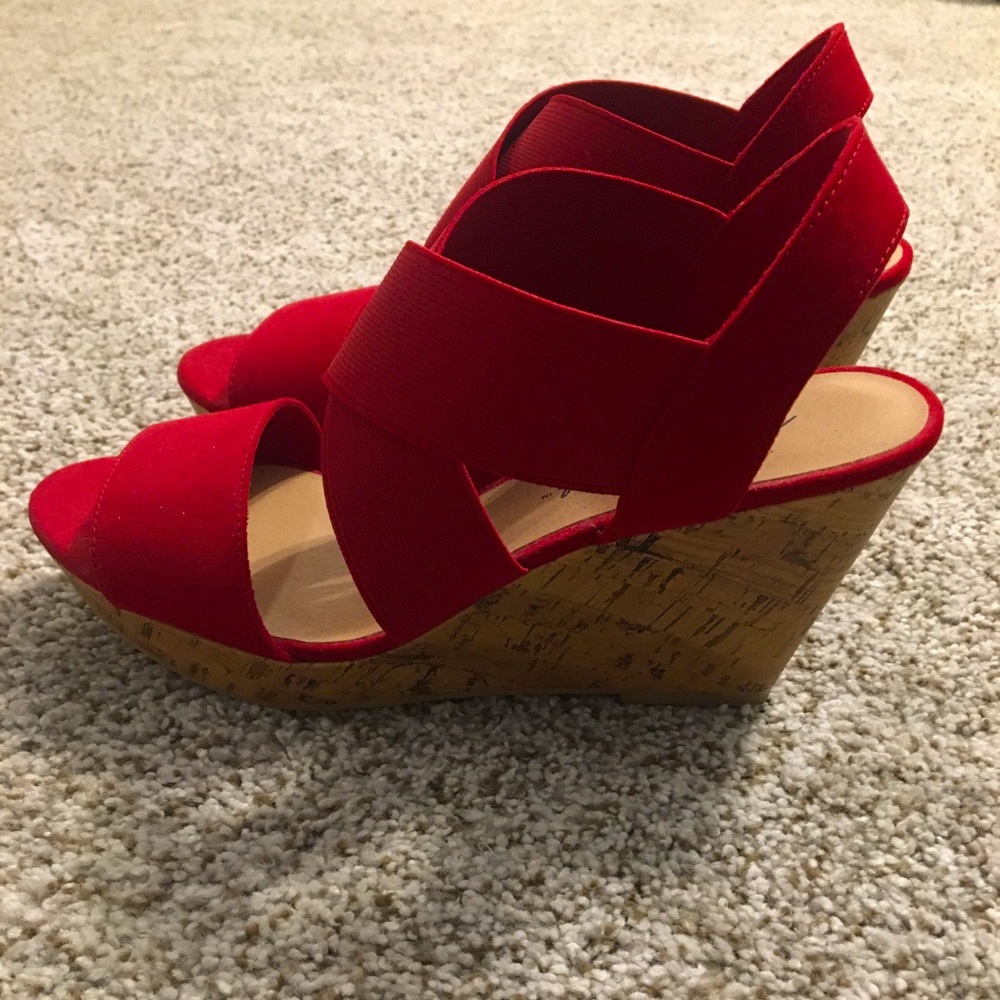 Red Wedges